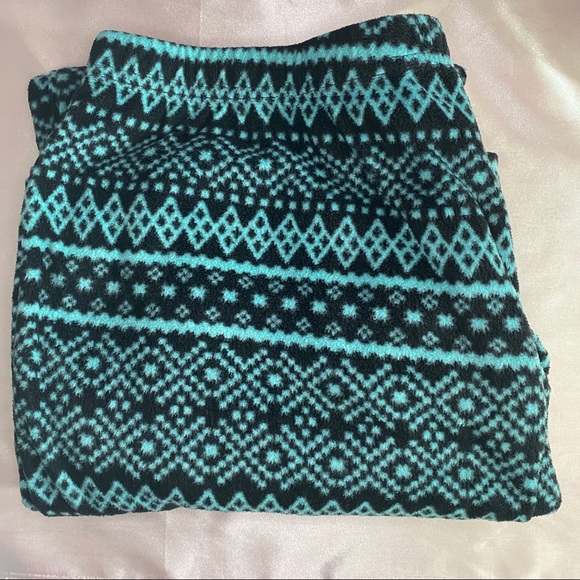 Pijama bottoms $4/25 - Picture 2 of 3